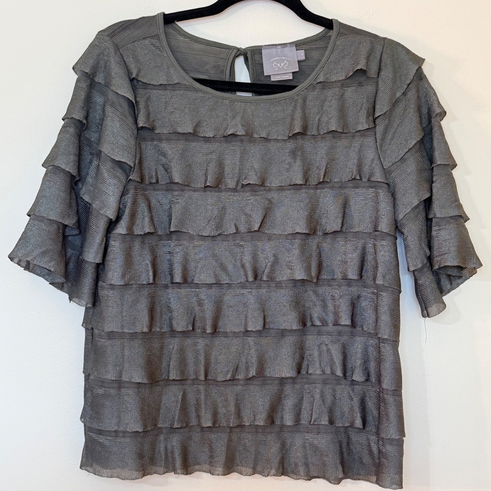Vanessa Virginia Anthropologie Ruffle Tiered Blouse Grey Olive‎ Short Sleeve S